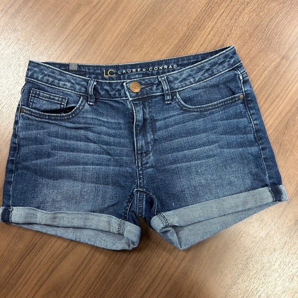 LC Lauren Conrad Denim Shorts Women's Size 2 Dark Wash Cuffed Casual - Picture 1 of 5